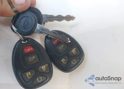 2010 Chevrolet Suburban 1500 Lt1 из США, поврежденный, VIN 1GNUKJE32AR101498